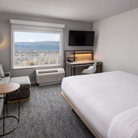Towneplace Suites By Marriott West Kelowna Esterno foto