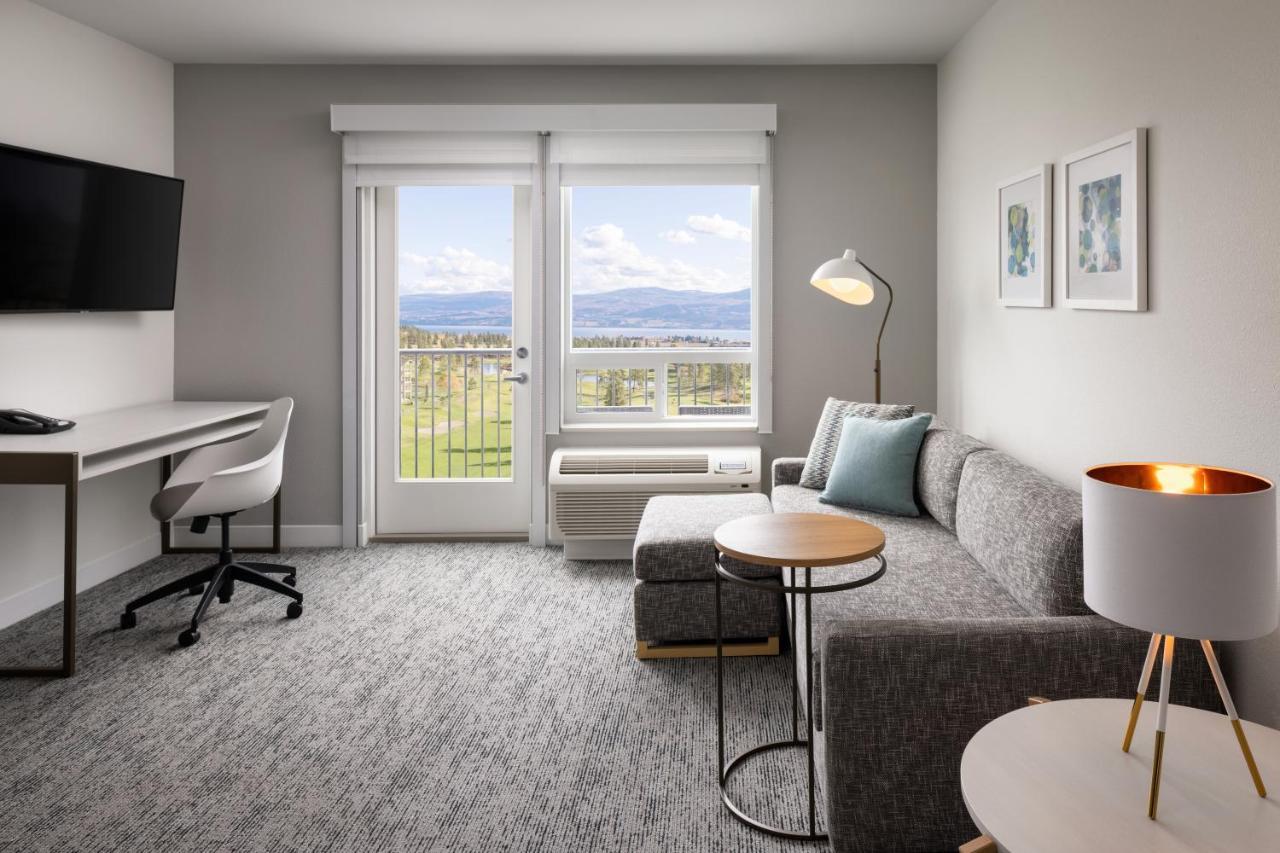 Towneplace Suites By Marriott West Kelowna Esterno foto